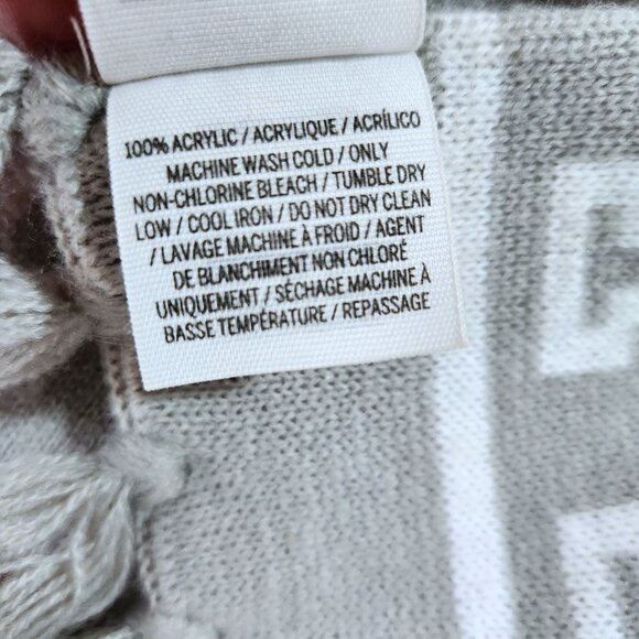 Victoria's Secret Pink Fashion Scarf Thick Warm Knit with Fringes Grey and White - Picture 6 of 7